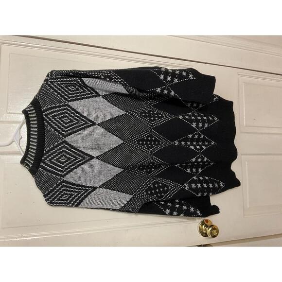 fortune Knits Inc. vintage sweater size 38 - Picture 2 of 7